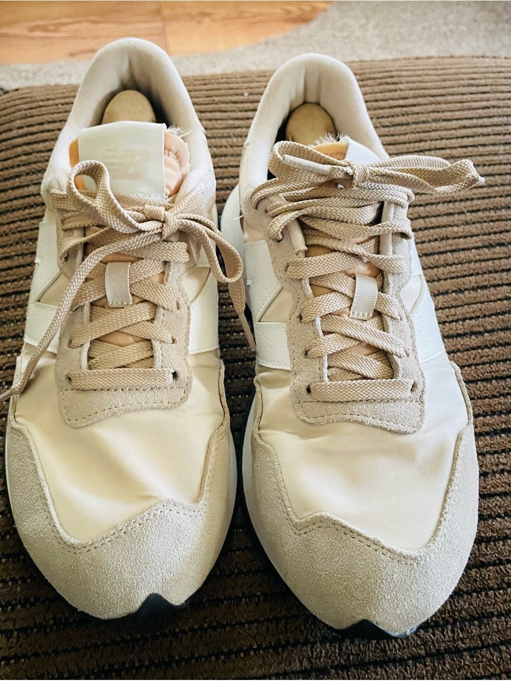New Balance 237 Moonbeam Cream Beige Suede Womens Sneakers WS237DH1 Size 9 - Picture 5 of 8